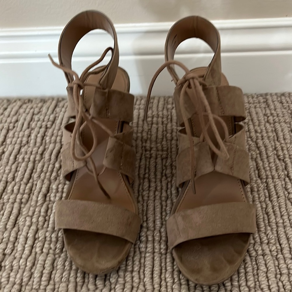 Block heel sandals
